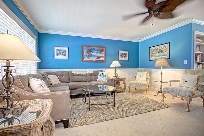 1679 Pleasant Dr in North Palm Beach, FL - Building Photo - Building Photo