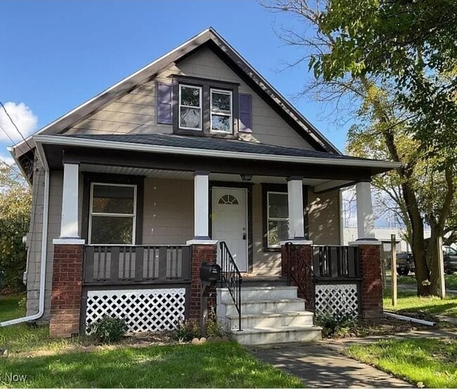 property at 2703 Denver Ave