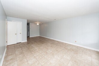 1154 Julian Clark Rd in Charleston, SC - Building Photo - Building Photo