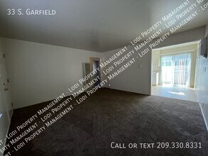 33 S Garfield St in Lodi, CA - Building Photo - Building Photo