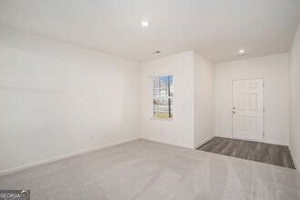 7650 Saffron Ave in Covington, GA - Building Photo - Building Photo