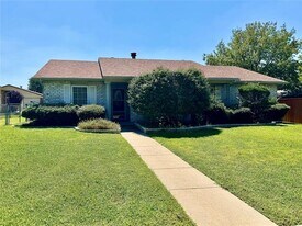 1828 Stockton Trail in Plano, TX - Building Photo