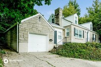 5301 Alpine Way in Louisville, KY - Building Photo - Building Photo