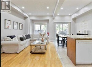 134 Breton Ave in Mississauga, ON - Building Photo - Building Photo