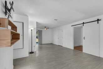 23 Park Cir SE in Fort Walton Beach, FL - Building Photo - Building Photo