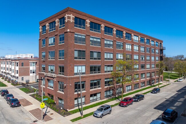 Cobblers Lofts in Milwaukee, WI - Building Photo - Building Photo