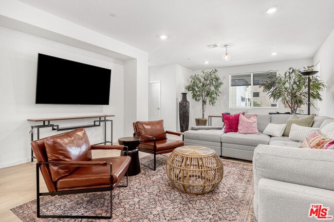 property at 768 Daniel Freeman Cir