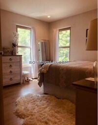 118 Buttonwood St photo'