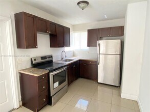 3110 SW 33rd Ave in West Park, FL - Building Photo - Building Photo