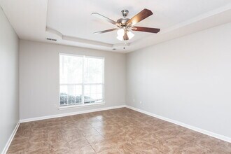 40 Center Oak Dr in Oakland, TN - Building Photo - Building Photo