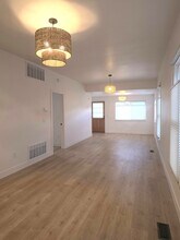 327 W 6th St in Palisade, CO - Foto de edificio - Building Photo