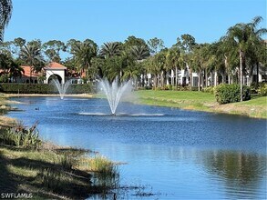12867 Carrington Cir in Naples, FL - Foto de edificio - Building Photo