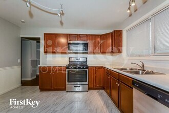 2415 Cambridge Dr in Florissant, MO - Building Photo - Building Photo