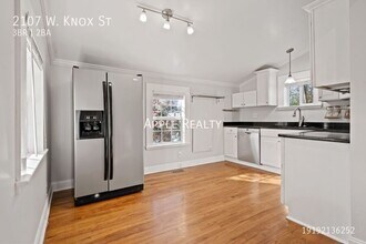 2107 W Knox St in Durham, NC - Foto de edificio - Building Photo