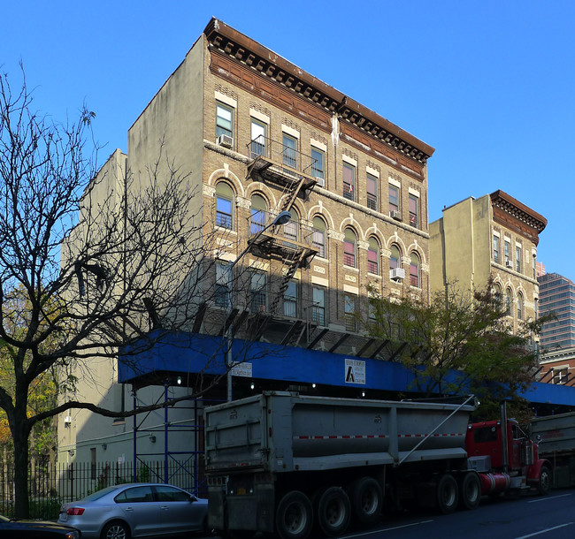 Milbank-Frawley in New York, NY - Foto de edificio - Building Photo