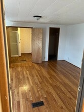 200 E Zora St in Joplin, MO - Building Photo - Building Photo