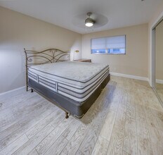 301 S Lakeside Dr in Lake Worth Beach, FL - Building Photo - Building Photo