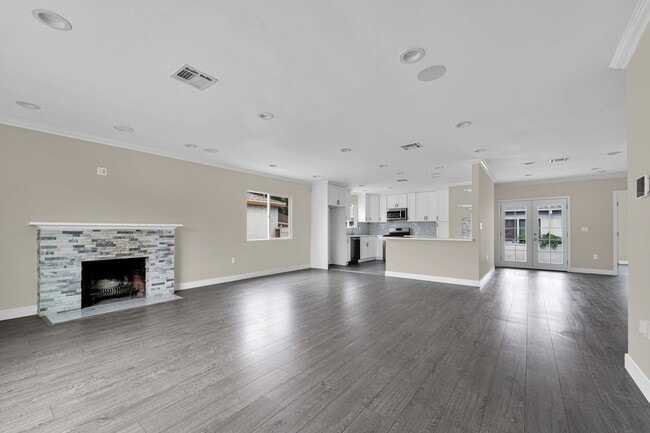 property at 7237 Tujunga Ave