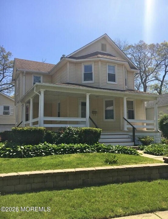 1302 L St in Belmar, NJ - Building Photo