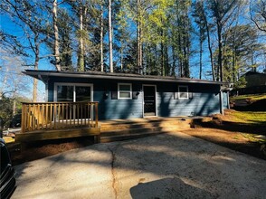 2435 Hawk Creek Trail in Cumming, GA - Building Photo - Building Photo