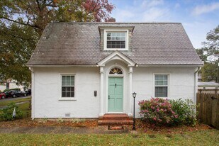 303 Piez Ave in Newport News, VA - Building Photo