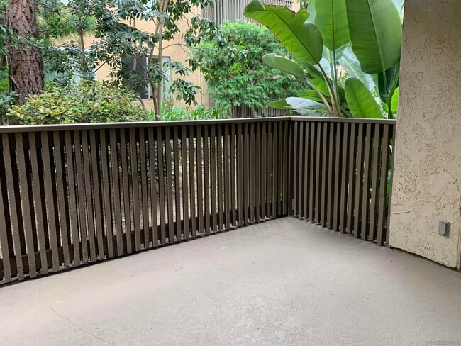property at 3148 Via Alicante