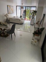 13198 SW 10th Terrace Dr in Miami, FL - Building Photo