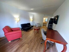 4645 N Socrum Loop Rd in Lakeland, FL - Building Photo - Building Photo