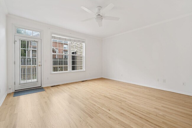 25 Scottish Ln in Durham, NC - Building Photo - Building Photo