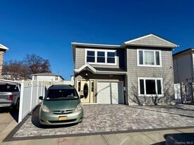 88 Radford St in Staten Island, NY - Building Photo