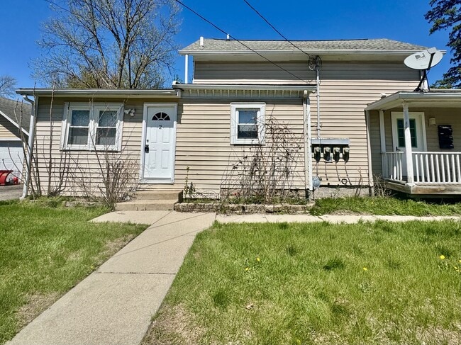 property at 219 N Prospect Rd