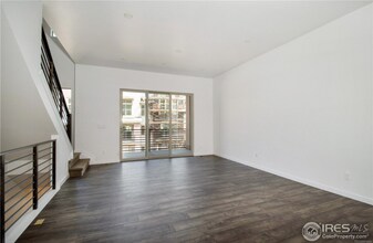 523 Primrose Ln in Louisville, CO - Foto de edificio - Building Photo