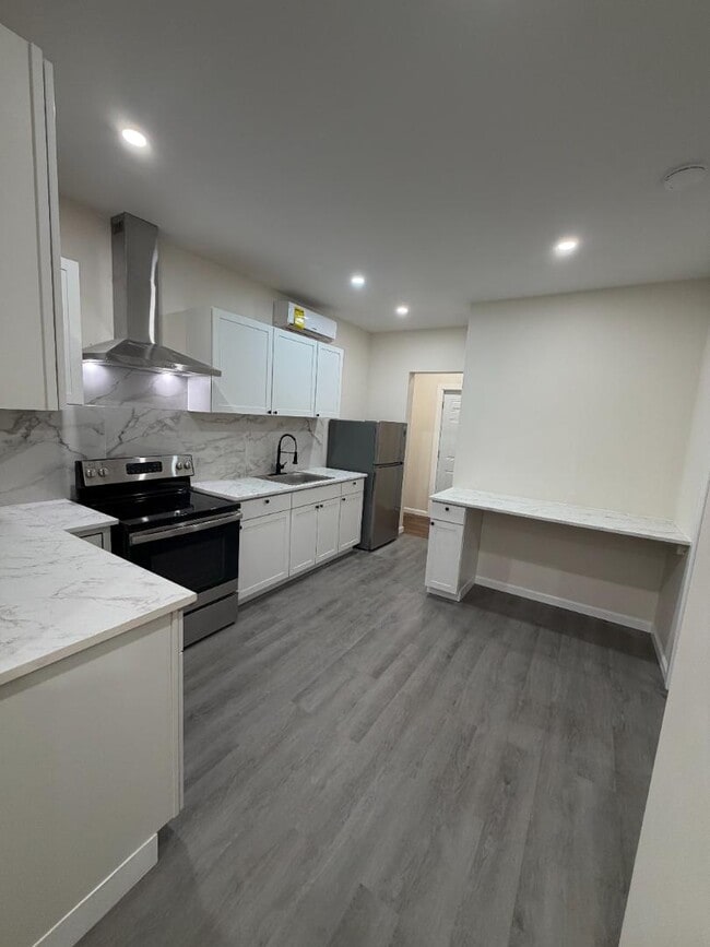 6-36 Beach 22nd St in Queens, NY - Building Photo - Building Photo