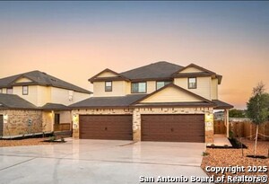 367 Emma Dr in New Braunfels, TX - Building Photo