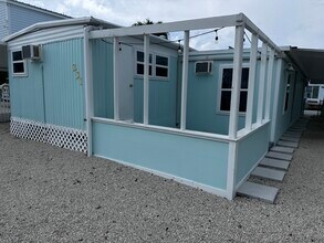 231 Allen Ave in Key Largo, FL - Building Photo - Building Photo