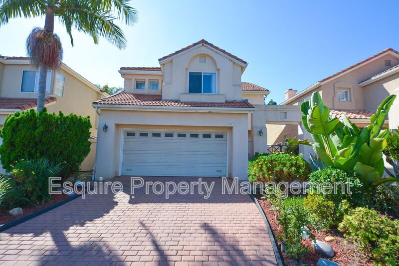 93 Azusa Ave in Ventura, CA - Building Photo