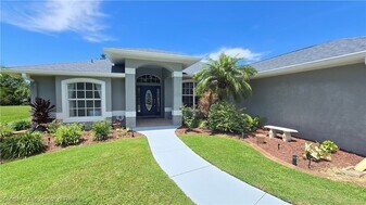 1720 Amber Ln in Lake Placid, FL - Building Photo