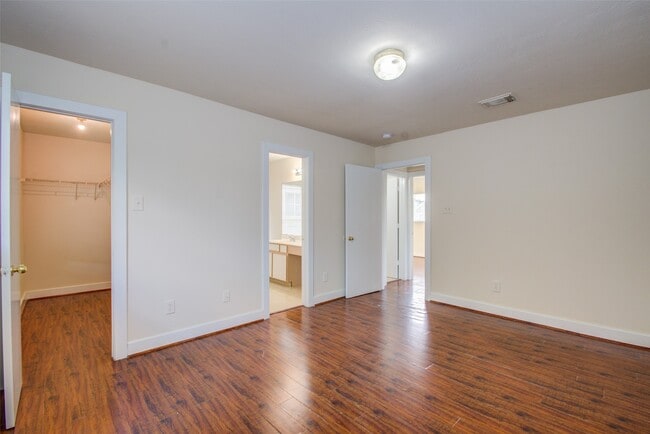 property at 15850 E Park Ct