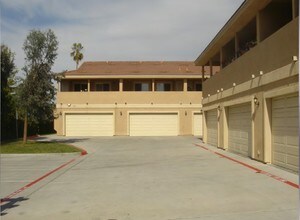 4241-4245 Lowell St in La Mesa, CA - Foto de edificio - Building Photo