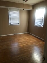 3468 SE Crestwater Dr in Topeka, KS - Foto de edificio - Building Photo