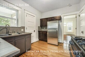 312 Valley Ave NW in Grand Rapids, MI - Building Photo - Building Photo