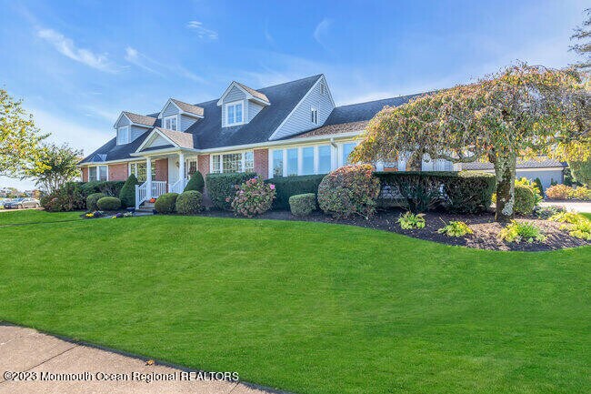 809 W Lk Dr in Spring Lake, NJ - Building Photo - Building Photo