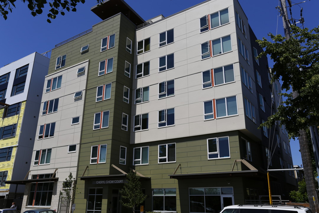 Cheryl Chow Court in Seattle, WA - Foto de edificio