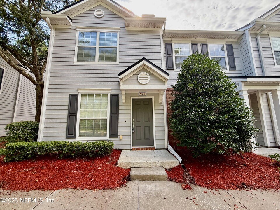 3514 Summerlin Ln N in Jacksonville, FL - Building Photo