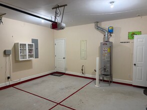 5589 Park Side Cir in Hoover, AL - Foto de edificio - Building Photo