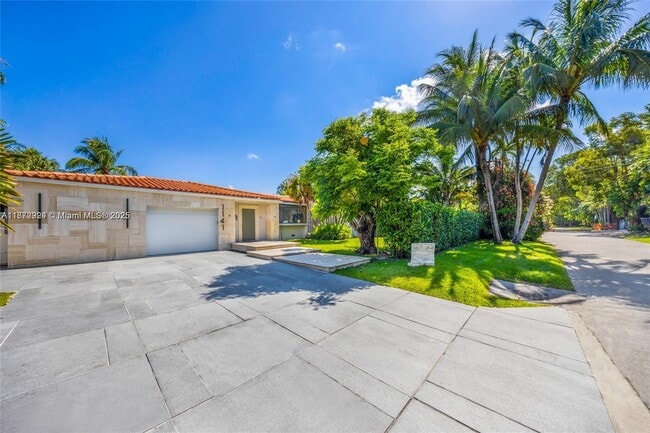 1141 NE 90th St in Miami, FL - Foto de edificio - Building Photo