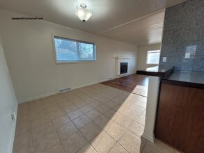1213 Wilroy Rd in Bellevue, NE - Building Photo - Building Photo