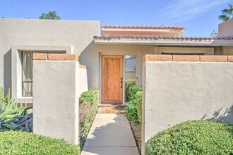 10759 N 101st Way in Scottsdale, AZ - Foto de edificio - Building Photo