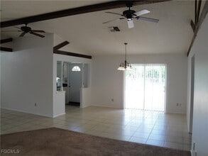 620 Robert Ave in Lehigh Acres, FL - Building Photo - Building Photo
