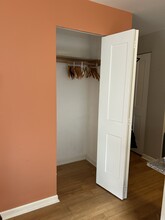 2250 NW 58th St, Unit 204 in Seattle, WA - Building Photo - Building Photo